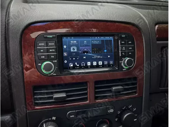 Dodge Caravan (2001-2007) installed Android Car Radio