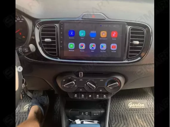 Kia Pegas / Soluto (2017+) Android car radio Apple CarPlay