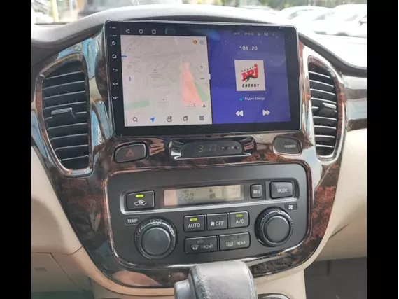 Toyota Highlander / Kluger (2000-2008) installed Android Car Radio