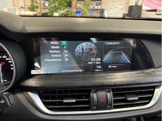 Alfa Romeo Stelvio (2016-2021) Samochodowy Android stereo CarPlay