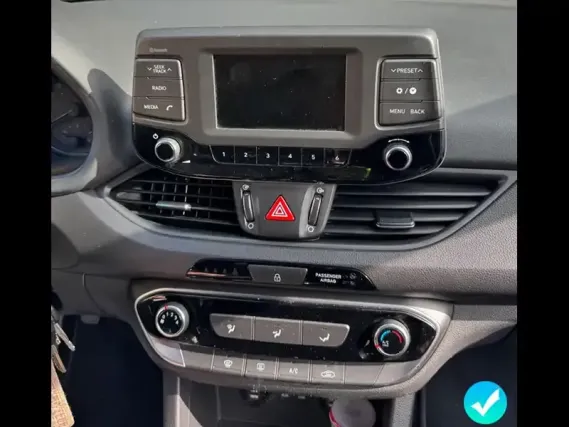 Hyundai i30 3 Gen PD (2017+) Autoradio Android Apple CarPlay 12.5"