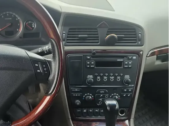 Volvo S60 / V70 / XC 70 (2000-2009) Android car radio Apple CarPlay