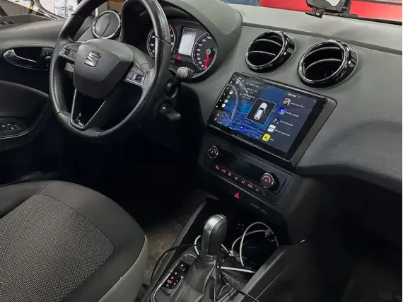 Seat Ibiza (2015-2017) Android car radio Apple CarPlay