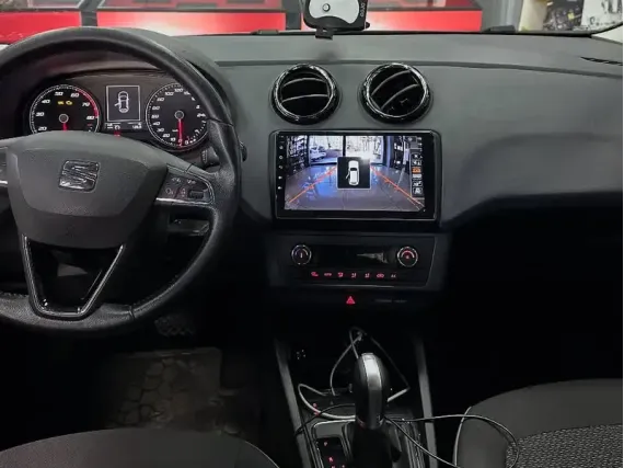 Seat Ibiza (2015-2017) Android car radio Apple CarPlay