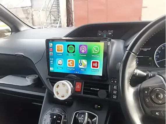 Toyota Noah/Voxy/Esquire R80 (2014+) Android car radio Apple CarPlay