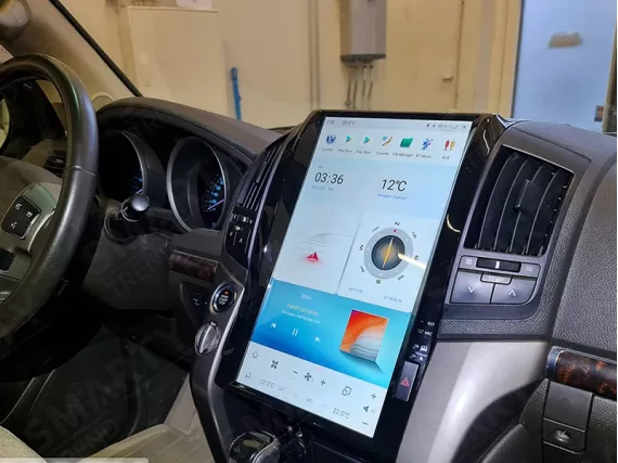 Toyota Land Cruiser 200 GX VX (2007-2015) Tesla Android car radio