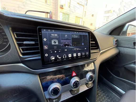 Hyundai Elantra 6 AD (2015-2020) Android car radio Apple CarPlay