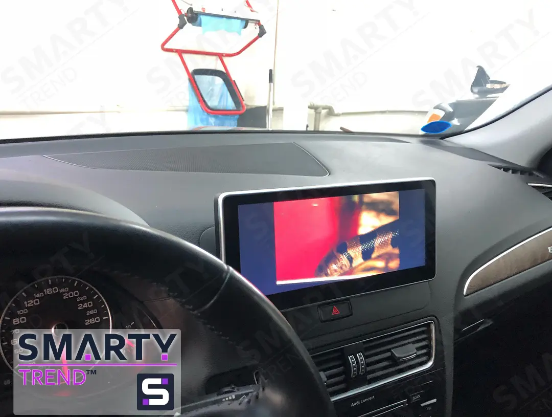 Audi Q5 SMARTY Trend head unit installation